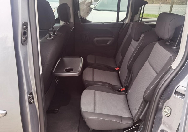 Toyota Proace City Verso cena 155950 przebieg: 2397, rok produkcji 2022 z Tczew małe 277